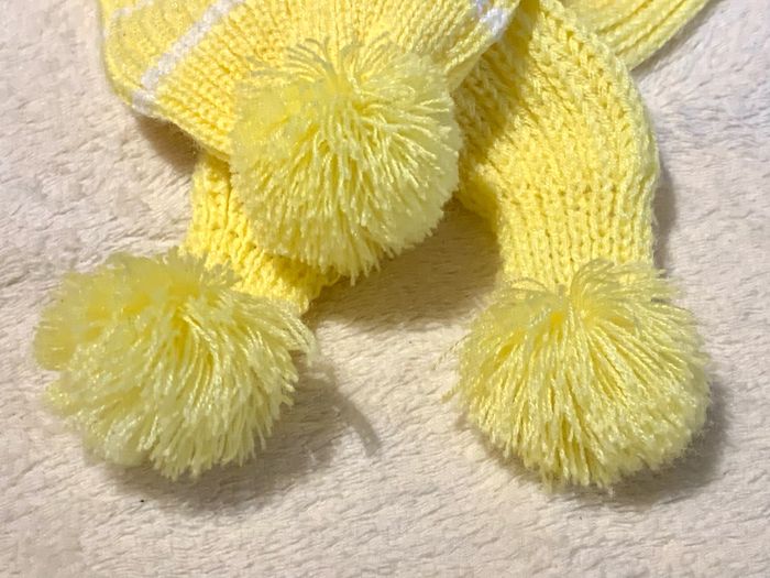 Bonnet-écharpe pour bébé en laine 1-2 ans en laine jaune - photo numéro 5
