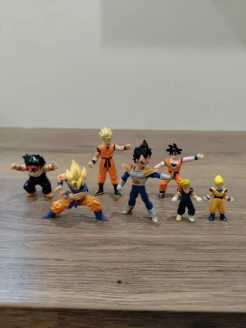 Lot de 7 figurines dragon ball