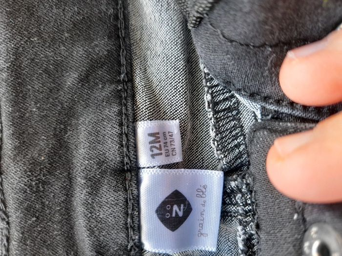 Lot jean 12 mois - photo numéro 4