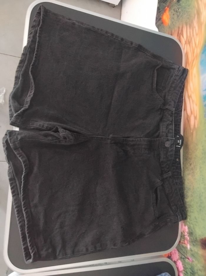 Lot 2 shorts taille 54 - photo numéro 2