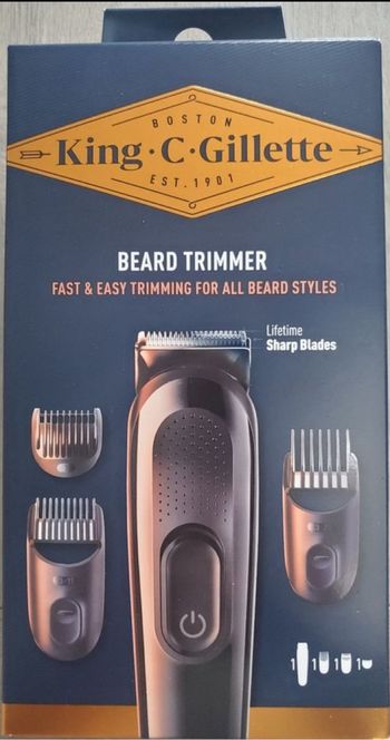 tondeuse à barbe, de marque GILLETTE, avec ses 3 sabots neuve scellé