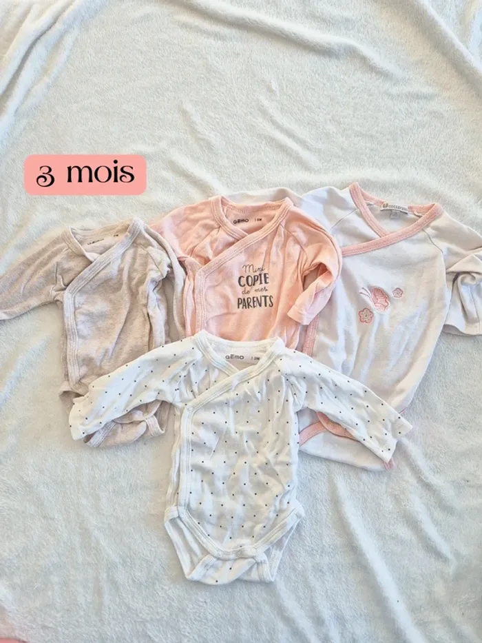 Lot 3 bodies 3 mois