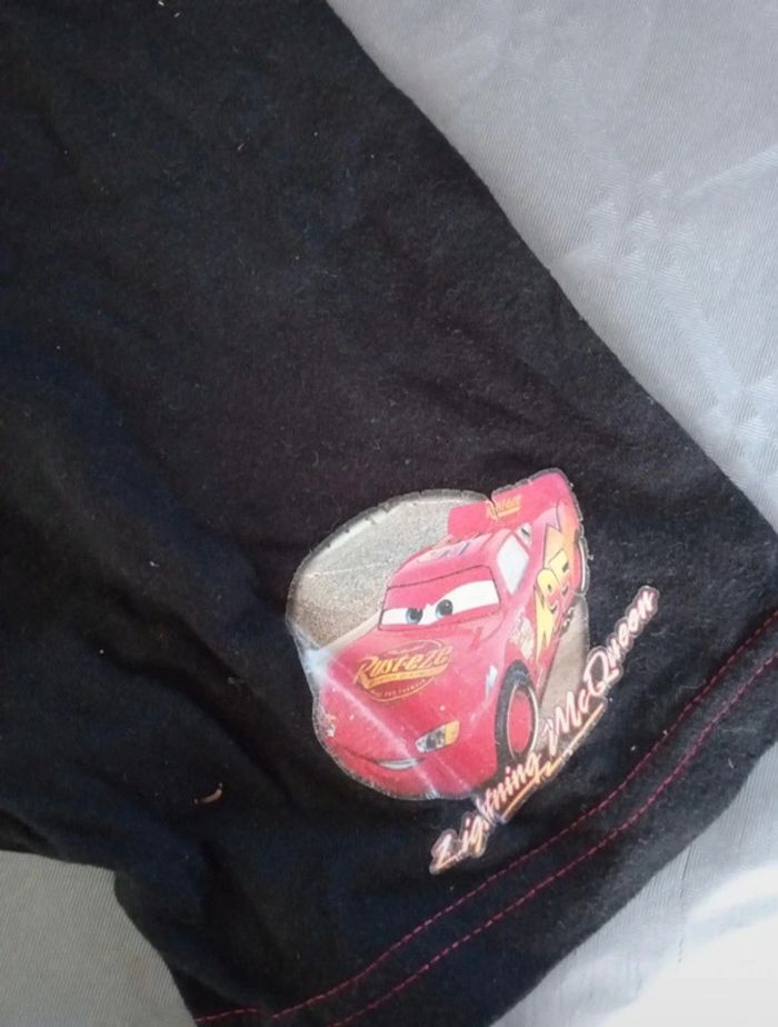 Pyjama Cars taille 1-2 ans en bon état - photo numéro 2