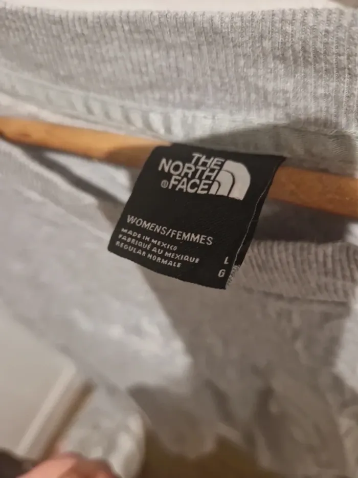 Sweat the north face taille L gris très bon état - photo numéro 3
