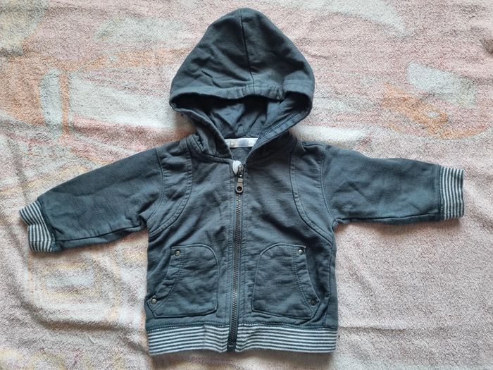 Veste à capuche 3 mois