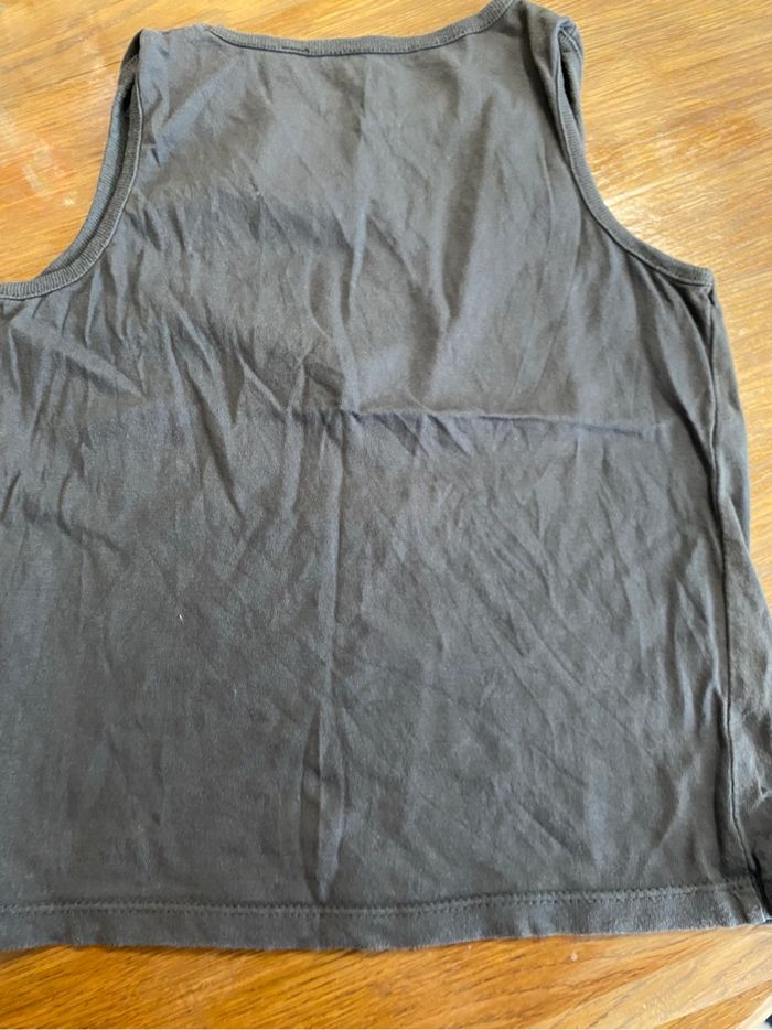 Tee shirt sans manches 6ans - photo numéro 4