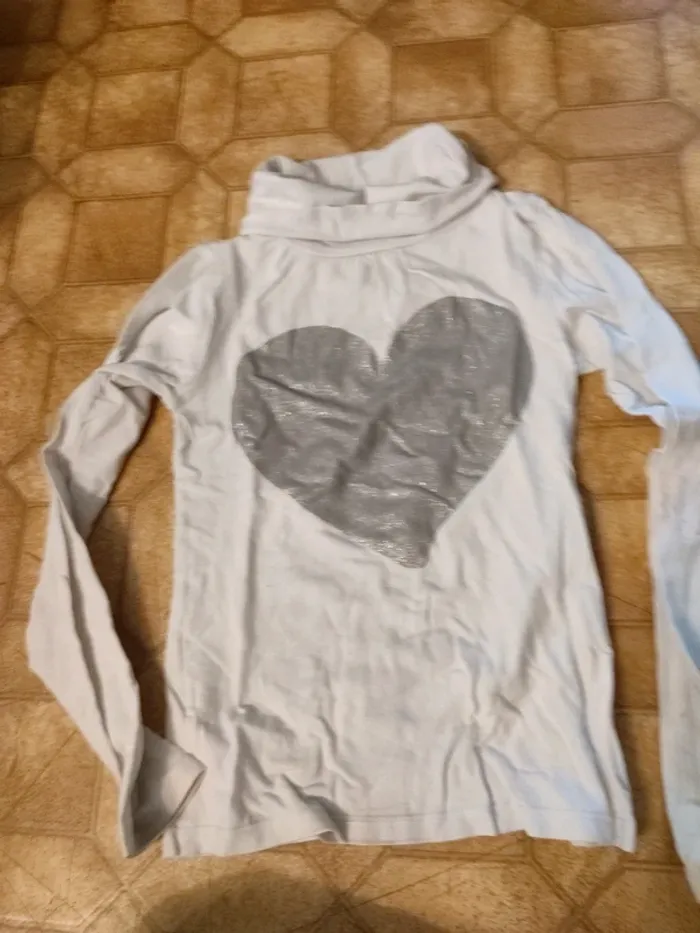 T-shirt manches longues nky 8 ans