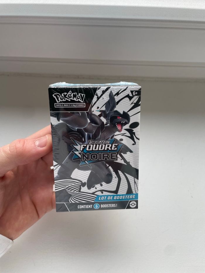 Bundle Pokémon EV10.5 : Foudre Noire