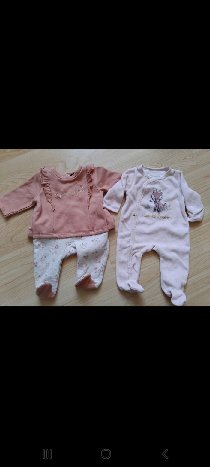 Lot 2 pyjamas