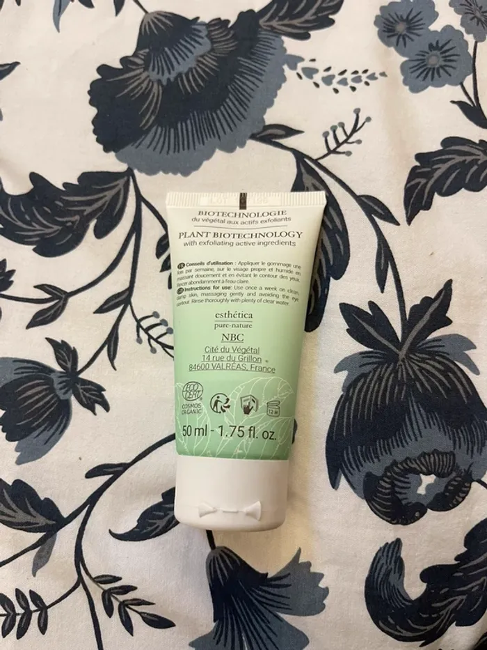 crème gommante visage - photo numéro 2