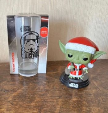 Star wars : verre Stormtrooper et figurine Yoda
