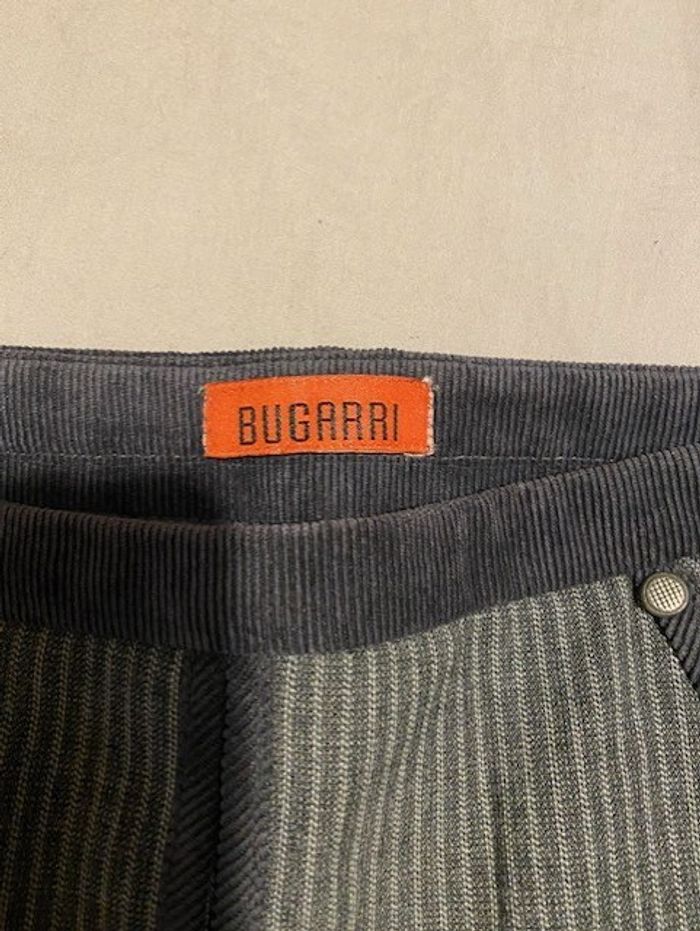 Jupe courte grise - photo numéro 2