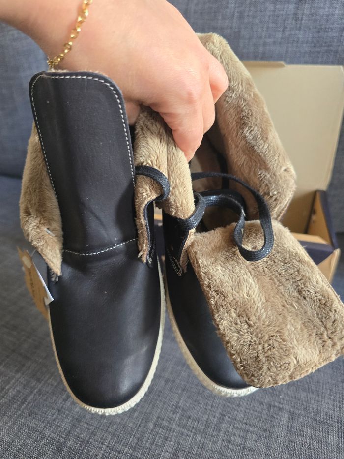 Bottes fourrées taille 39 - photo numéro 2