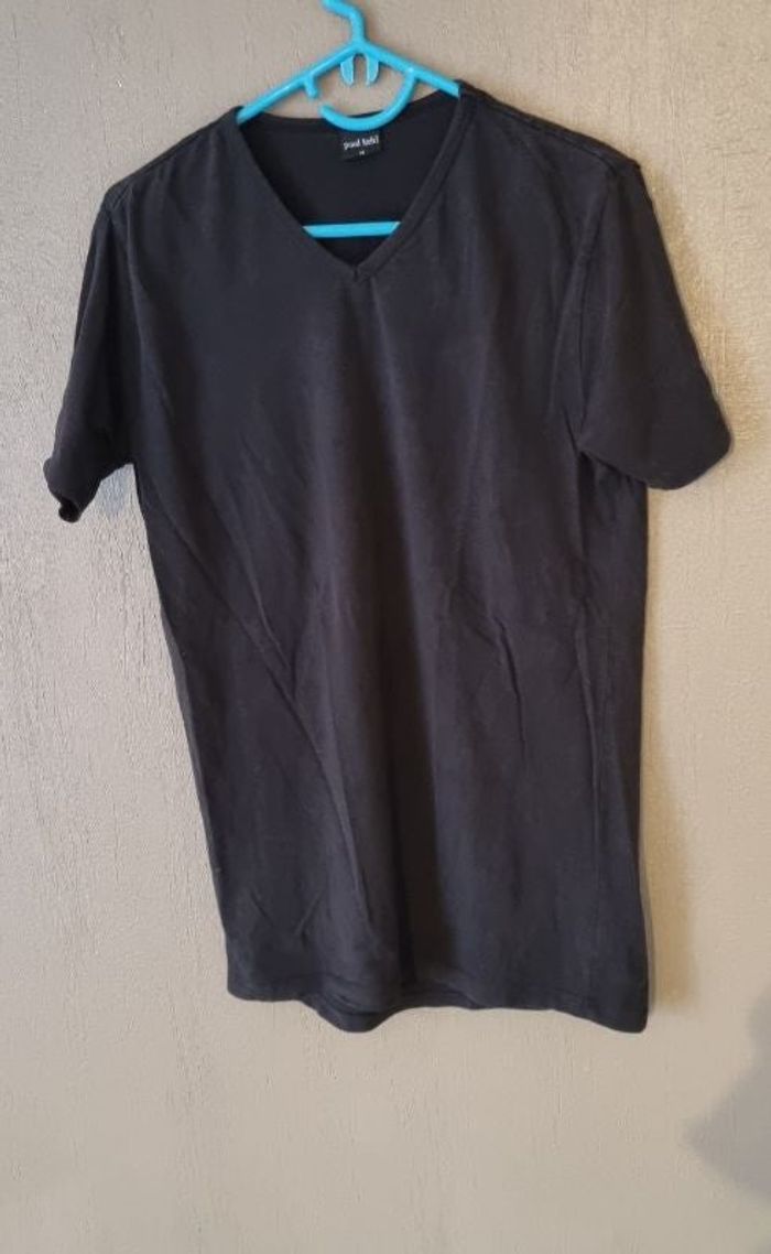T shirt uni col V