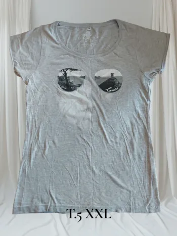 T-shirt femme T.5 XXL neuf sans étiquette
