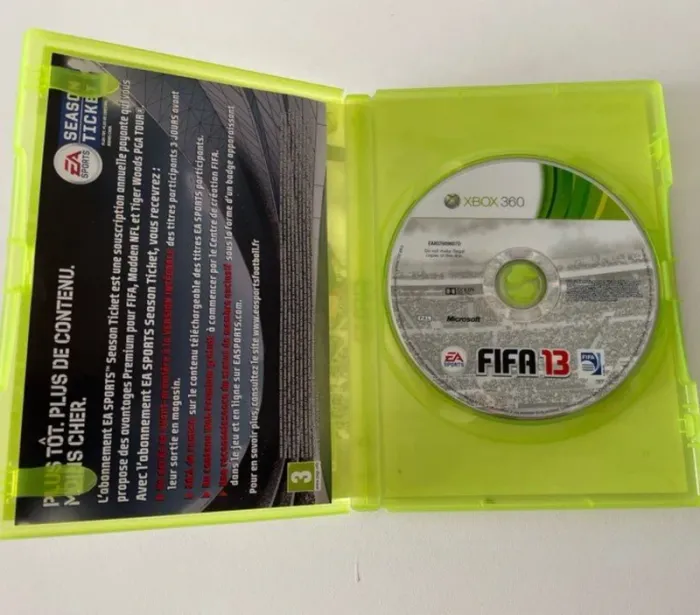FIFA 13 Xbox 360 Ultimate Edition - photo numéro 3