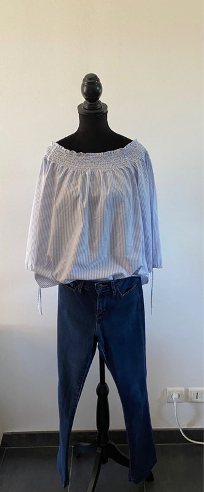 Blouse H&M bleue et blanche à rayures taille 36 / 38 - photo numéro 10
