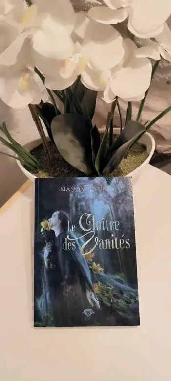 livre Le Cloître Des Vanités - Segur Manon en tres bon etat