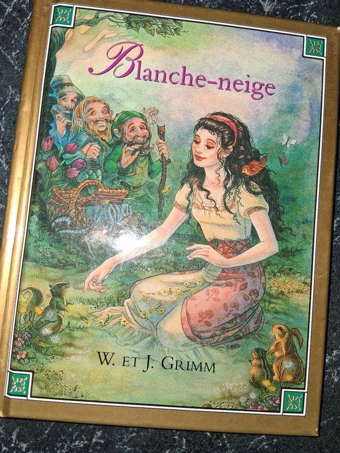 Petit livre enfant Blanche neige/ ancien 1996