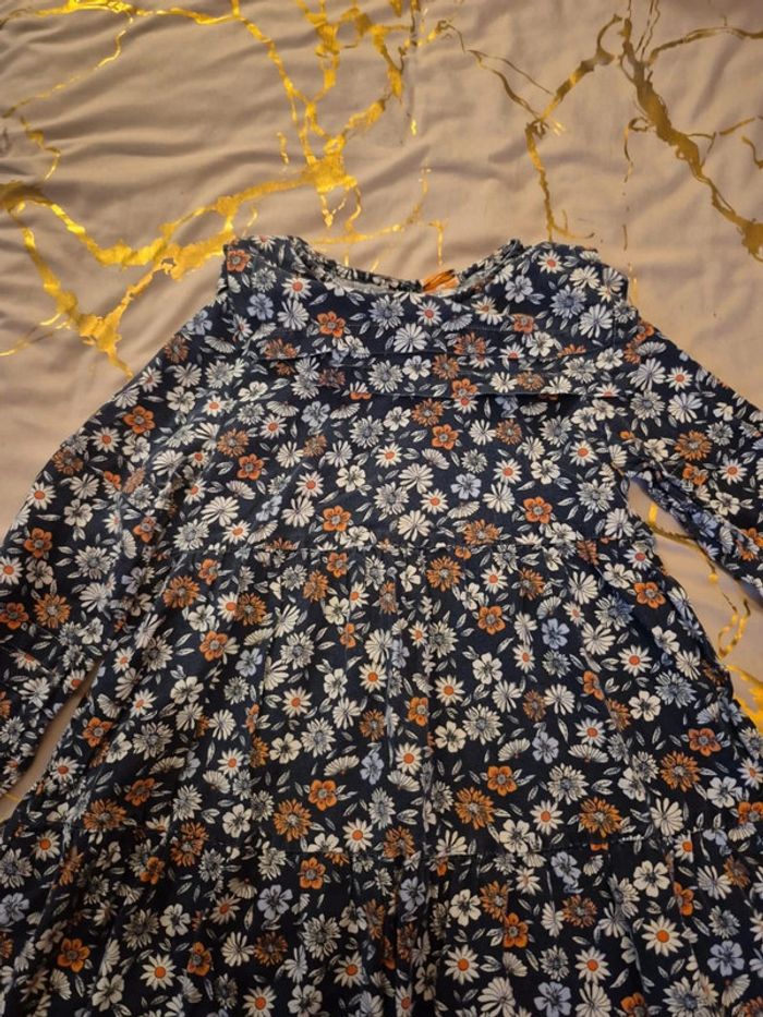 Petite robe fleuri - photo numéro 2