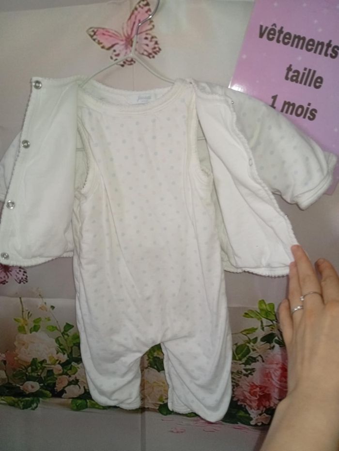 Ensemble ( salopette + gilet ) Jacadi paris blanc taille 1 mois / 56 cm - photo numéro 2