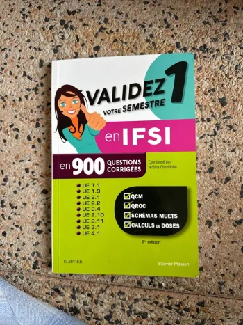 Livre validé votre semestre un en IFSI en 900 questions corrigé