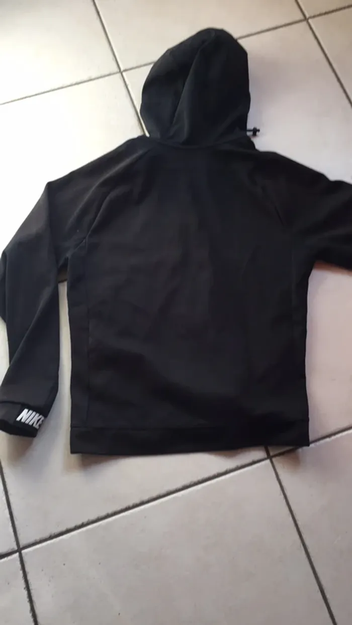 Veste à capuche Nike - photo numéro 4