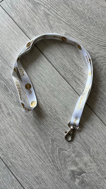 Porte clef tour de cou