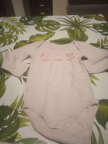 Vêtements enfants divers