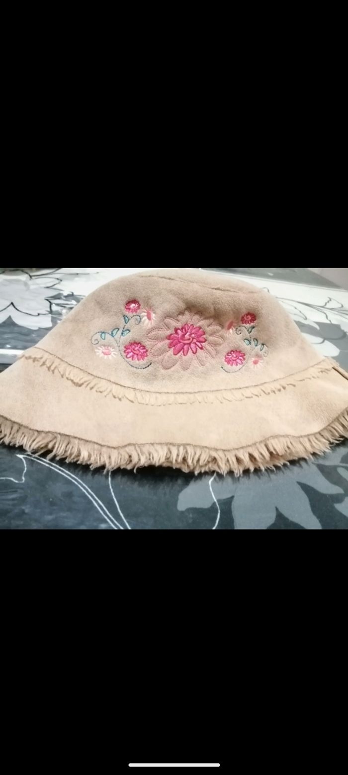 Beau chapeau, bob vintage. Taille 4/5 ans - photo numéro 3