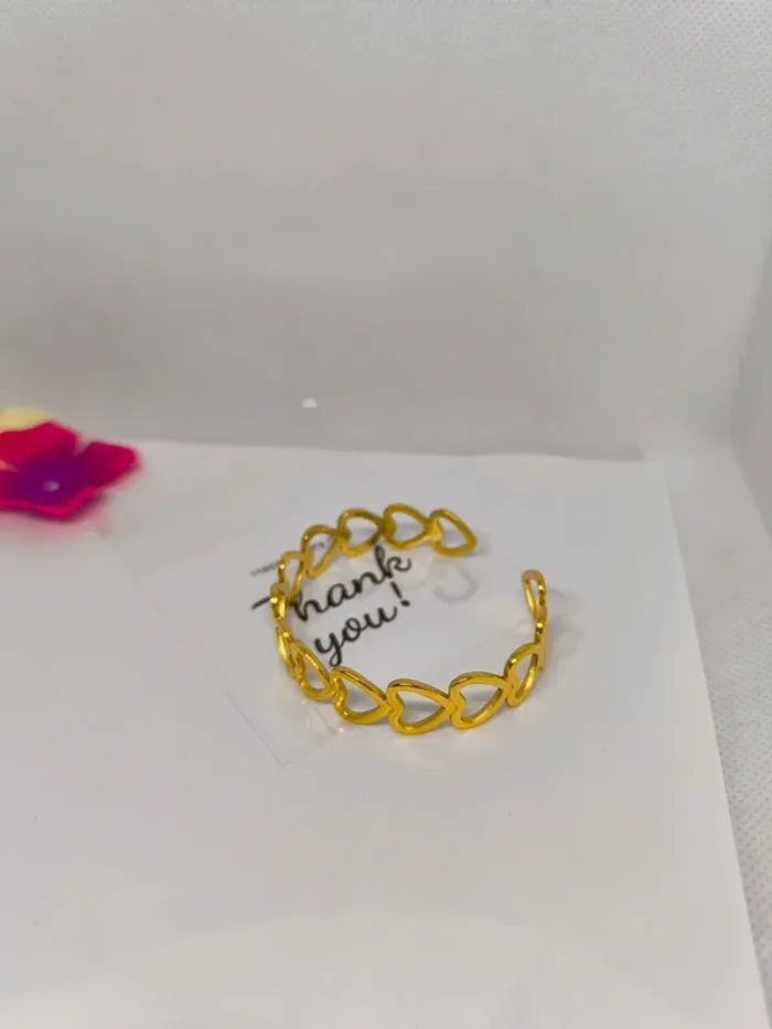 Bracelet manchette doré avec cœurs - photo numéro 8