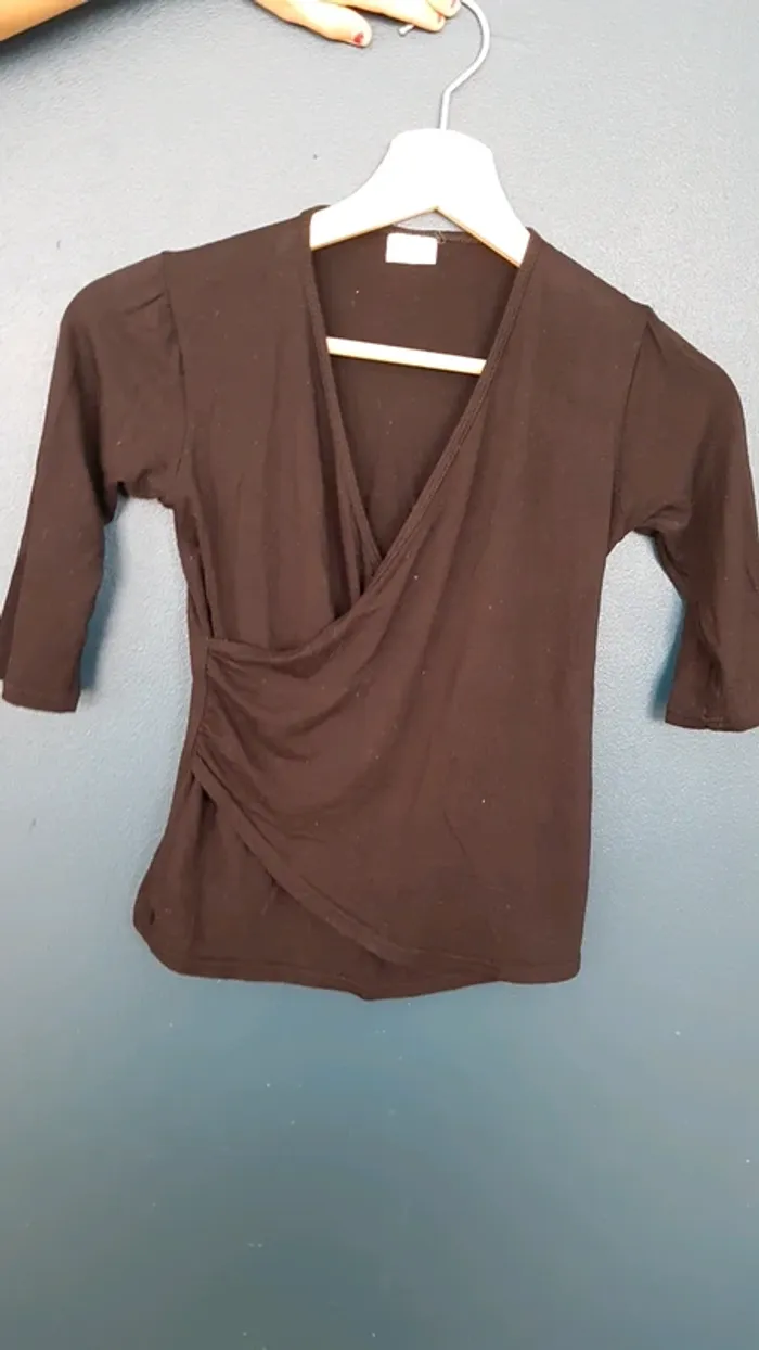 T-shirt cache coeur