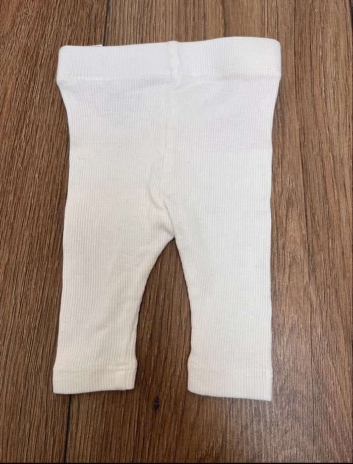 Legging blanc 1 mois - photo numéro 2