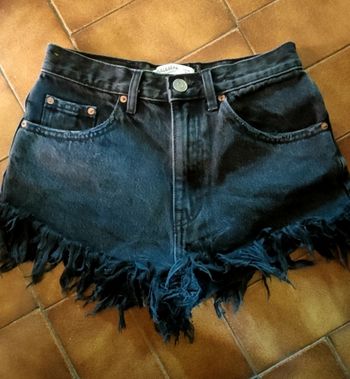Short noir
