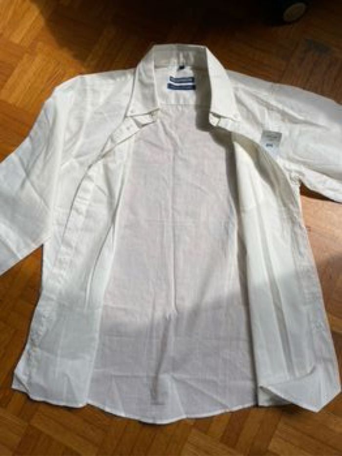 Chemise blanche  neuve garçon T . 14 ans - photo numéro 2