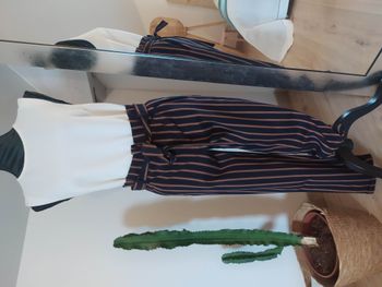 Pantalon marine rayé Zara 34