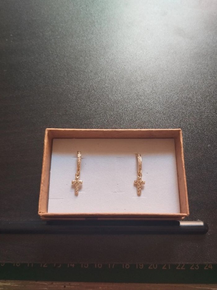 Boucles d'oreilles croix