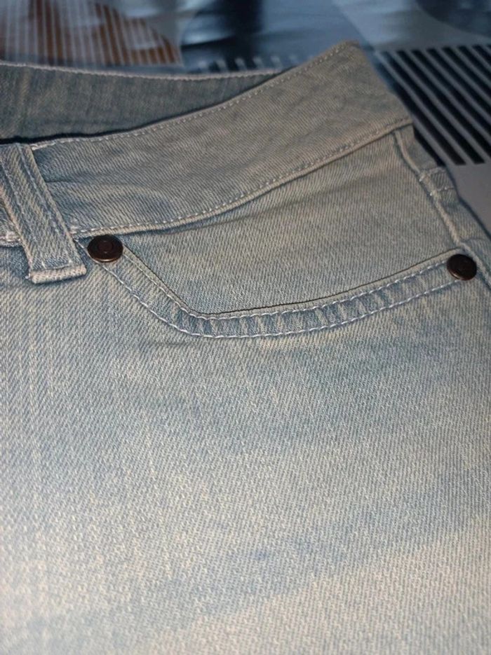 Short femme taille 38/40 Cecilia Fashion en très bon état - photo numéro 9