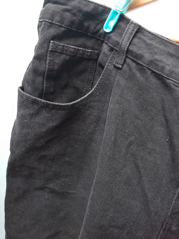 Jean neuf taille 48 - photo numéro 4