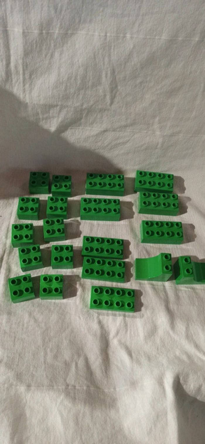Briques vertes lego duplo