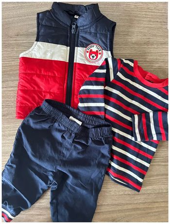 Ensemble 3 pièces pour bébé - taille 6 mois - en très bon état