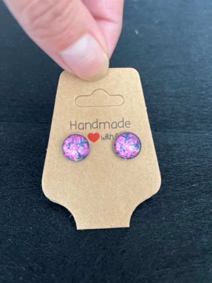 Boucles d’oreilles puces neuves