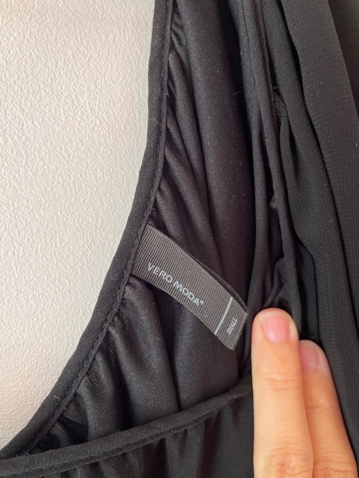 Robe noir - photo numéro 4