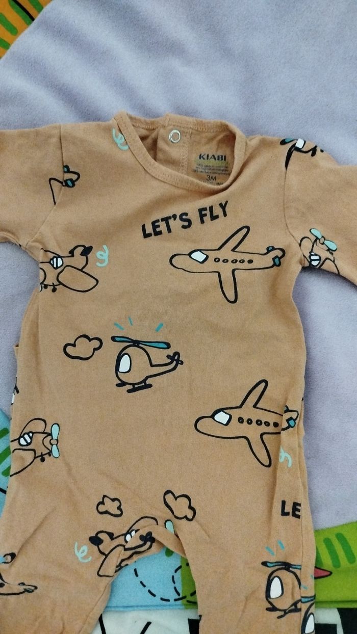 Pyjamas 3 mois - photo numéro 3