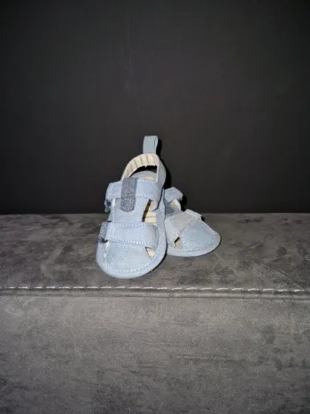 Sandalettes bébé 17