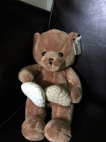 peluche avec cœur neuf