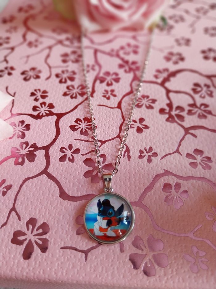 Collier stitch