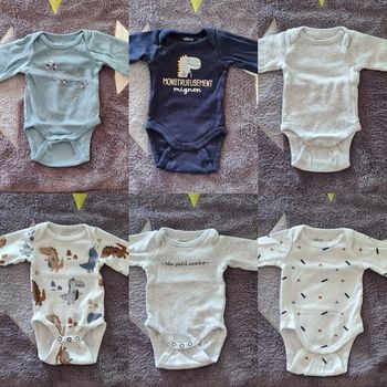 Lot Pyjamas et bodies