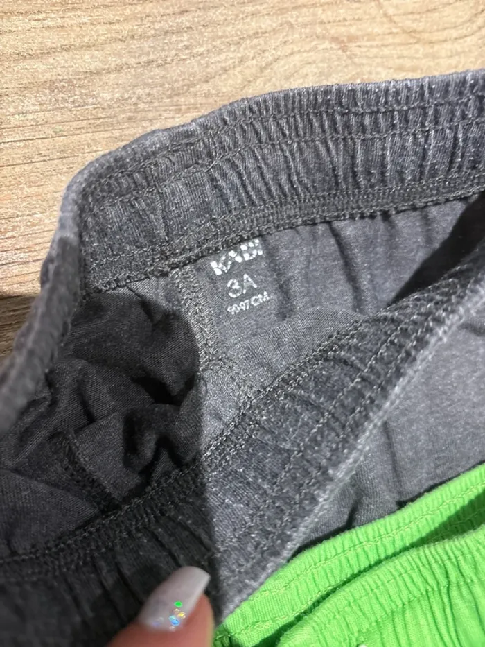 Short vert et gris - photo numéro 2