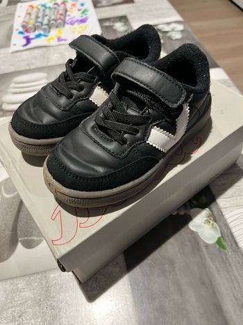 Basket Victoria, noir, garçon, taille 25